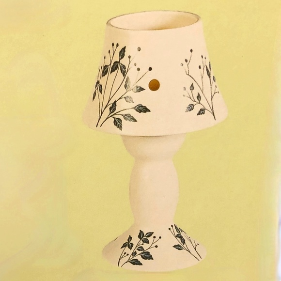 2-pc Tealight Candle Lamp, Graceful Leaves, Satin finish ceramic, NWT - Picture 3 of 3